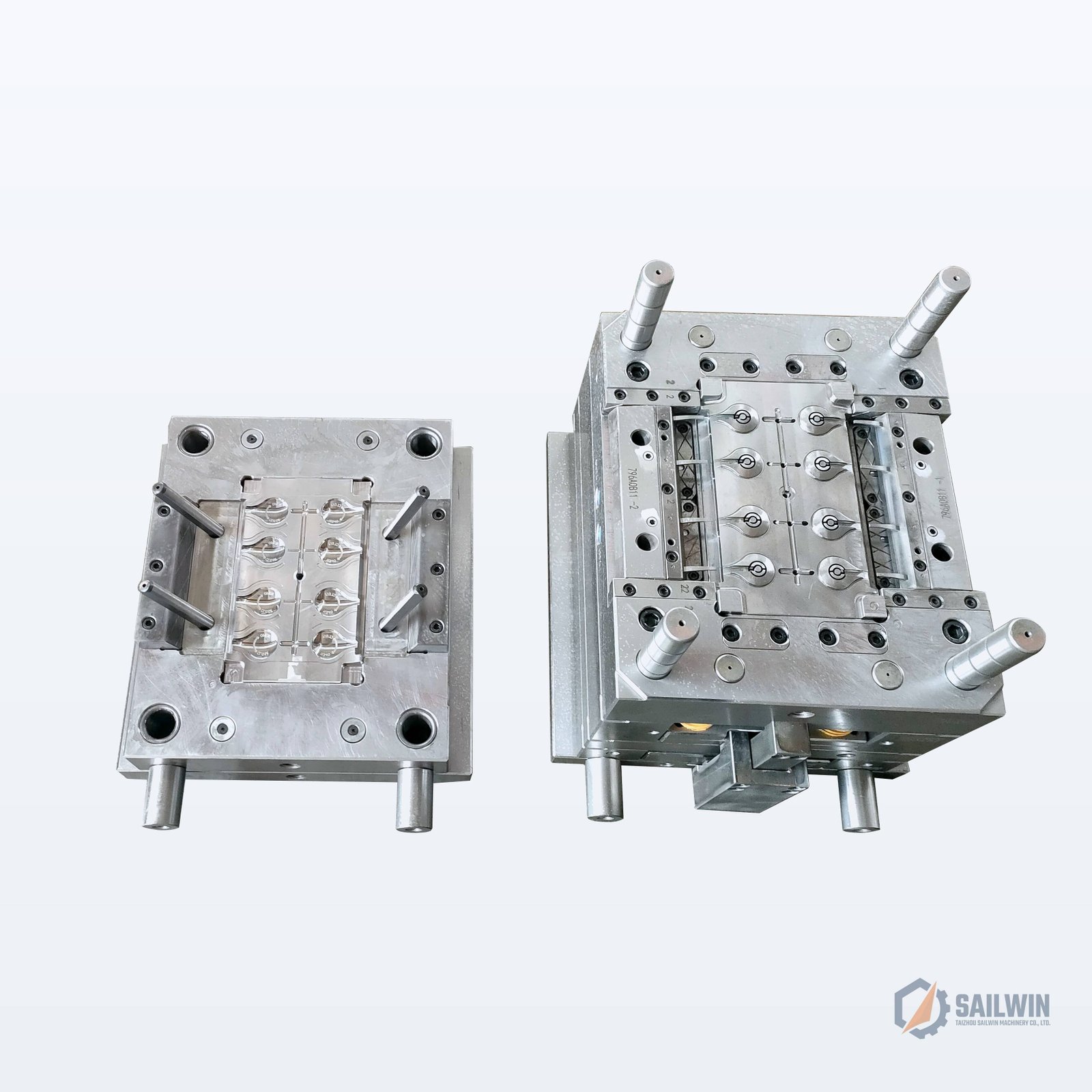 8-cavity high-precision flip-top edible oil cap injection mold tooling with mirror cavities Sailwin