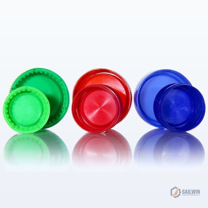 High-clarity green red and blue water bottle caps showing internal thread and anti-theft ring Sailwin