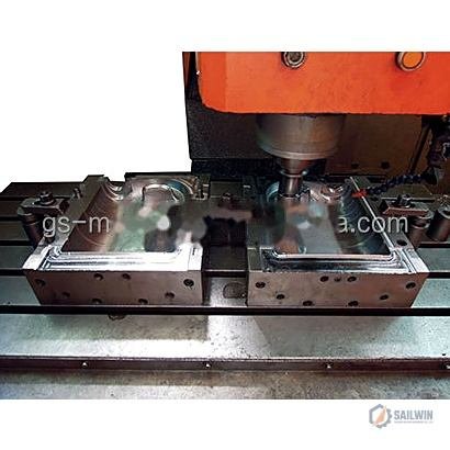 Precision extrusion blow mold cavity plate clamped on CNC machine bed Sailwin