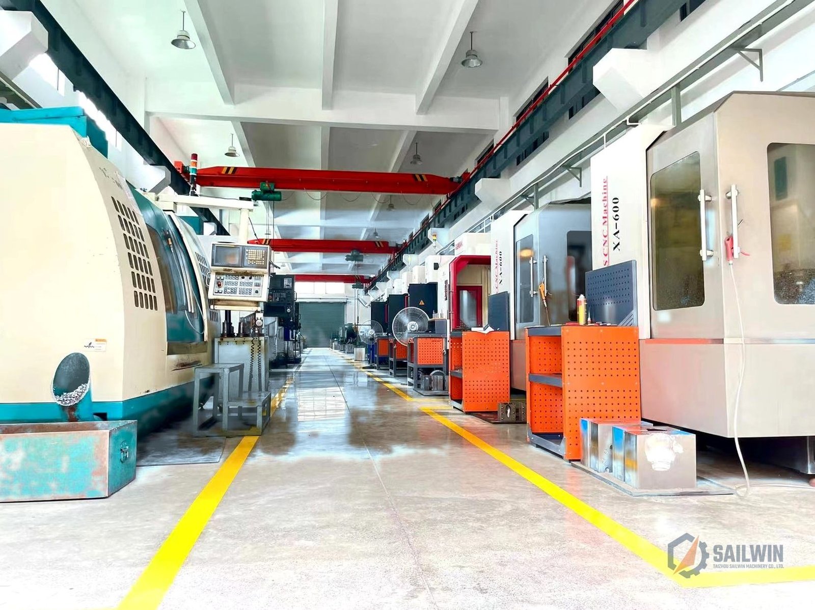 Sailwin high-precision CNC machining centers bay for bottle cap molds with blue floor Sailwin